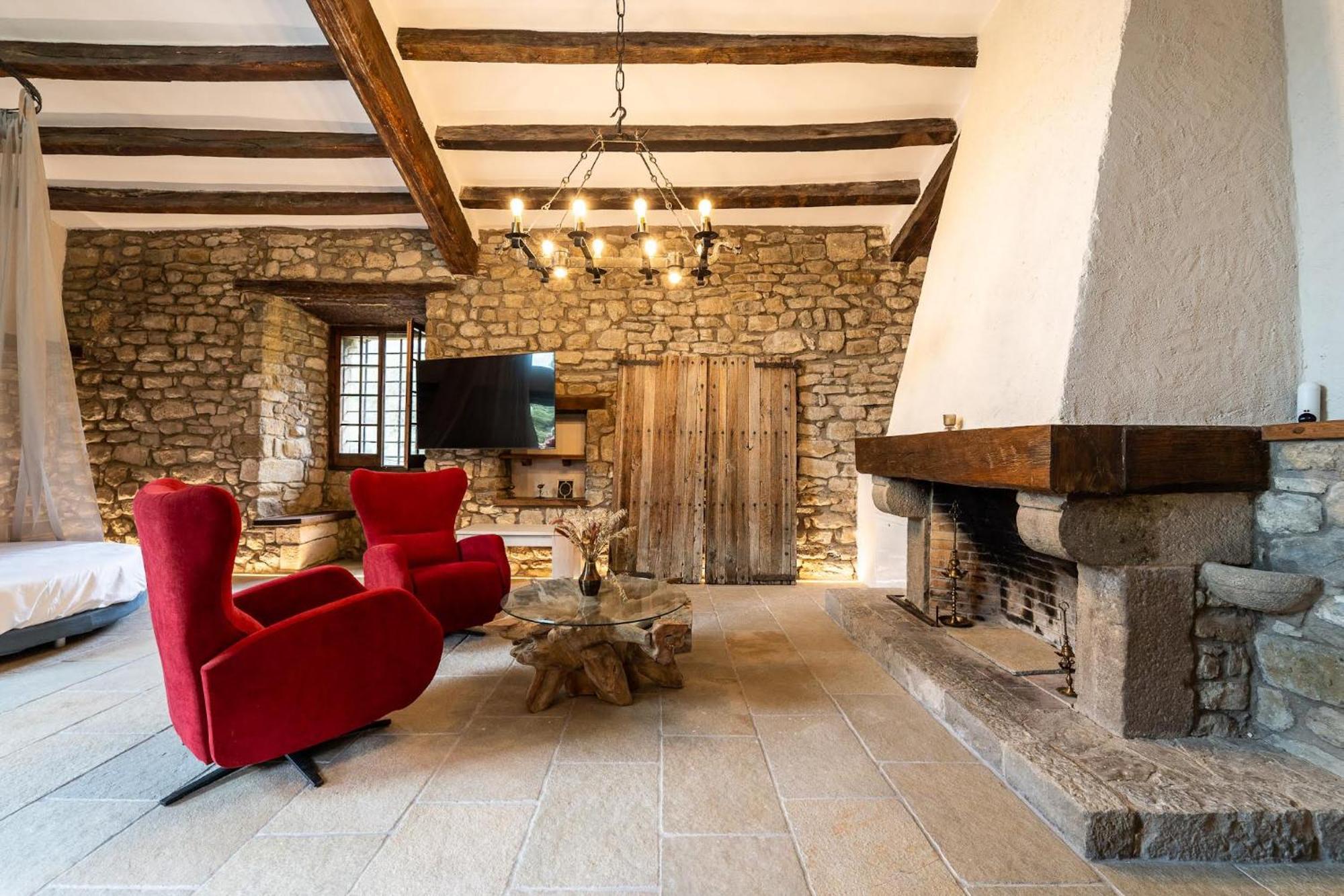 Villa Castell In Girona Sant Miquel de Campmajor Exterior foto